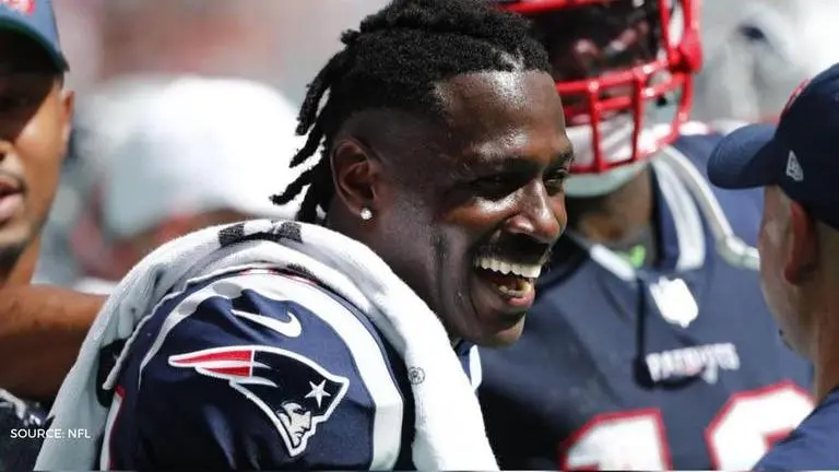 Antonio Brown Bucs contract has max value of $2.5 million; $1 million base salary Antonio brown bucs contract