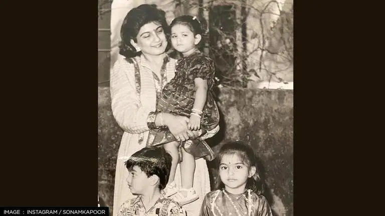 Sonam Kapoor drops UNSEEN childhood pics featuring Arjun Kapoor, Rhea; See Post Sonam Kapoor