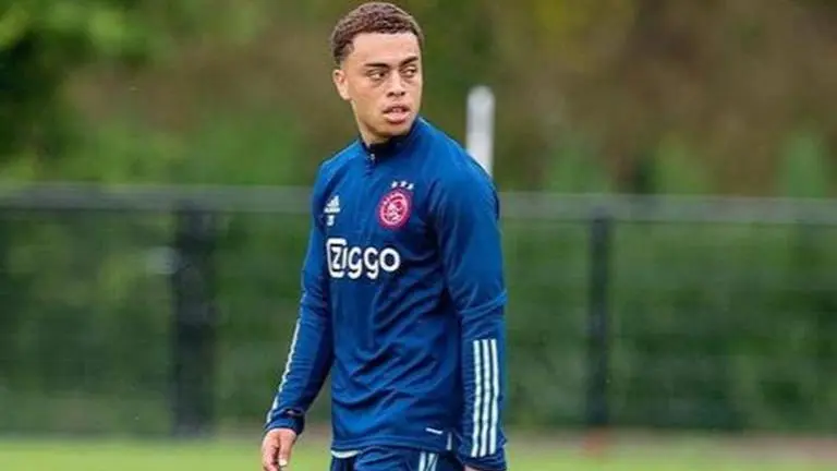 Bayern Munich agree terms with Ajax right-back Sergino Dest, transfer fee to be declared? bayern munich