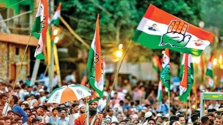 Congress files complaint with EC against JD(S) candidate for threatening voters karnataka assembly elections