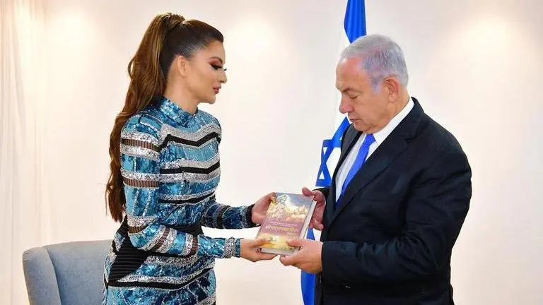 Urvashi Rautela, benajamin netanyahu