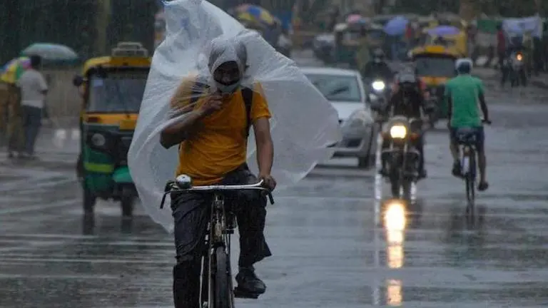 IMD issues heavy rain alert for Maharashtra, Kundalika river crosses danger mark; CM asks officials to ensure no loss of life Maharashtra Rains