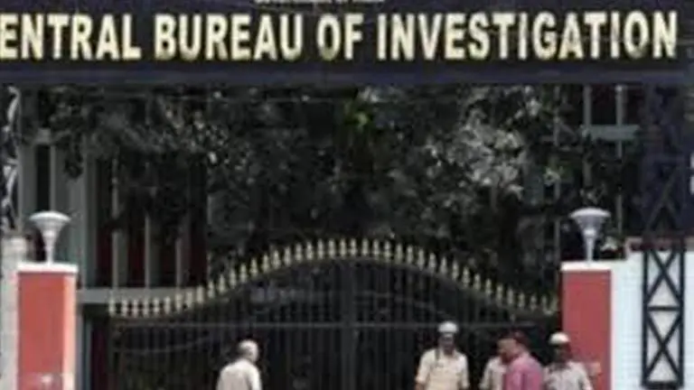 Attempted conning of UP medical college chairman: CBI searches against 3 accused CBI