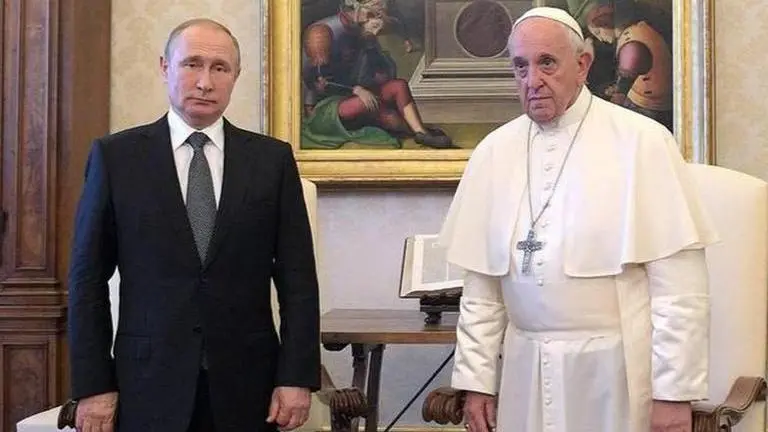Pope Francis ready to go to Moscow & meet Putin to settle war against Ukraine Pope Francis