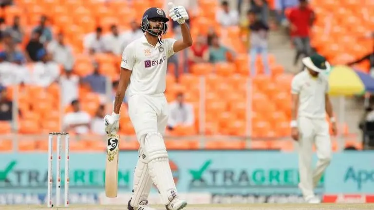 Sunil Gavaskar lauds Axar Patel's effort in 4th test: 'He gave much-needed acceleration' Axar Patel