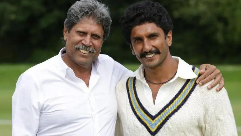 Ranveer Singh wishes 'Sakht Jaan' Kapil Dev on his birthday with a heartwarming message Ranveer Singh, kapil dev