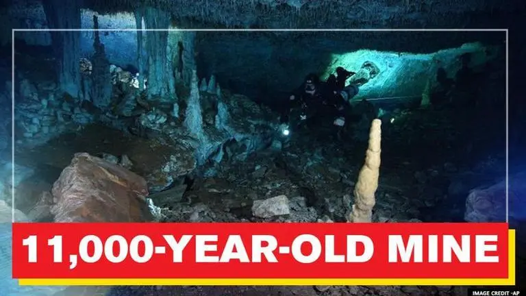 Experts discover ancient ocher mine in Mexican underwater cave Experts