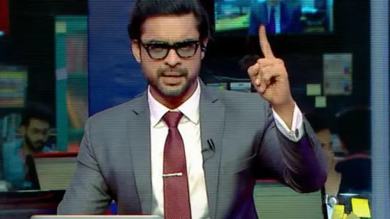 'Naaradhan' trailer: Tovino Thomas faces ethics vs sensationalism battle as news anchor Naaradhan, tovino thomas naaradhan, aana ben,