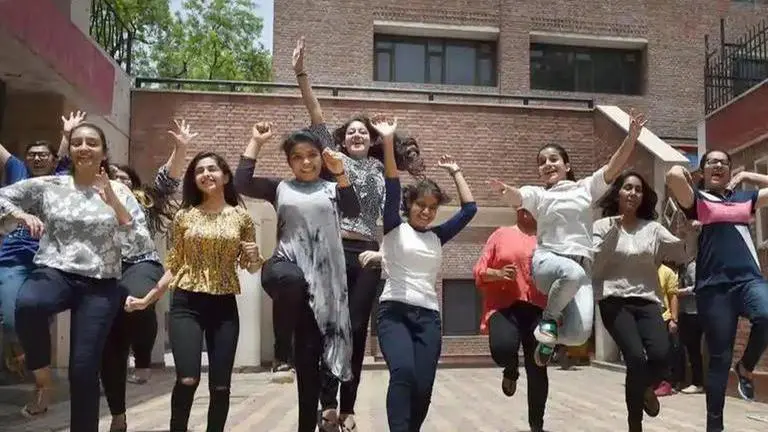 SSLC Result 2022 Karnataka Live Updates: KSEEB result declared, 85.63% of students pass Karnataka SSLC Result 2022