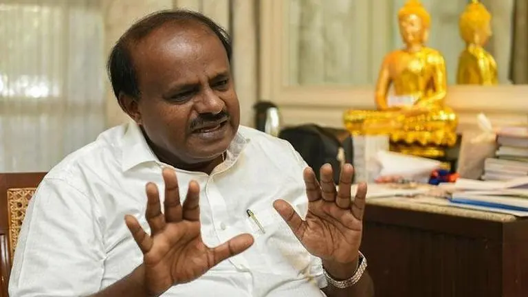 Shut down Bengaluru for 20 days to curb coronavirus spread: Kumaraswamy