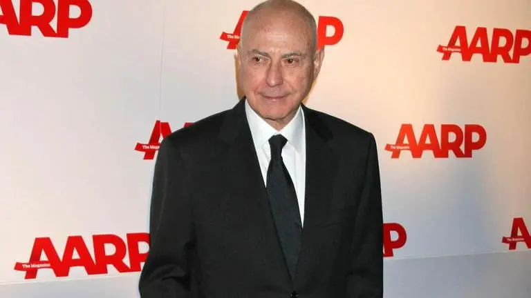 Alan Arkin, Oscar-winning actor, dies aged 89 Alan Arkin