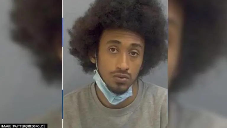 UK: Criminal who taunted cops with 'catch me if you can' message below mugshot arrested UK