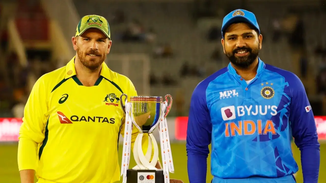 'It’s about having an impact': Aaron Finch on Rohit Sharma's performance against BAN in the T20 WC Aaron Finch with Rohit Sharma