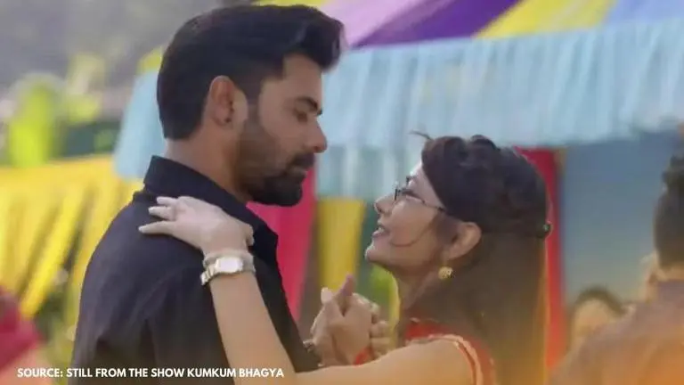 'Kumkum Bhagya' release new promo, irate fans say they are "done with Abhi and Pragya" Kumkum Bhagya