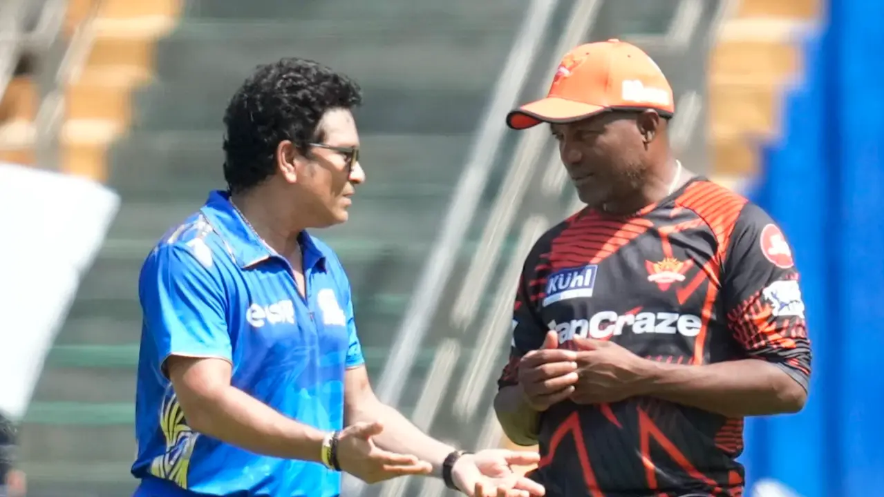 'For me, Hardik Pandya...': Brian Lara offers his verdict on MI skipper's overconfidence vs MS Dhoni Sachin Tendulkar with Brian Lara