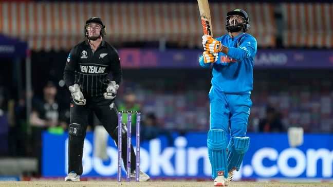 India defeat New Zealand by 4 wickets | Republic World
