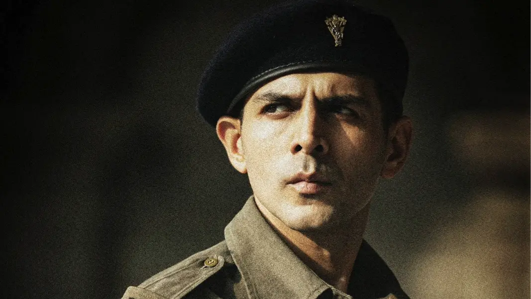 Kartik Aaryan Unveils New Look From Chandu Champion on Republic Day 2024, Dons Army Uniform Chandu Champion