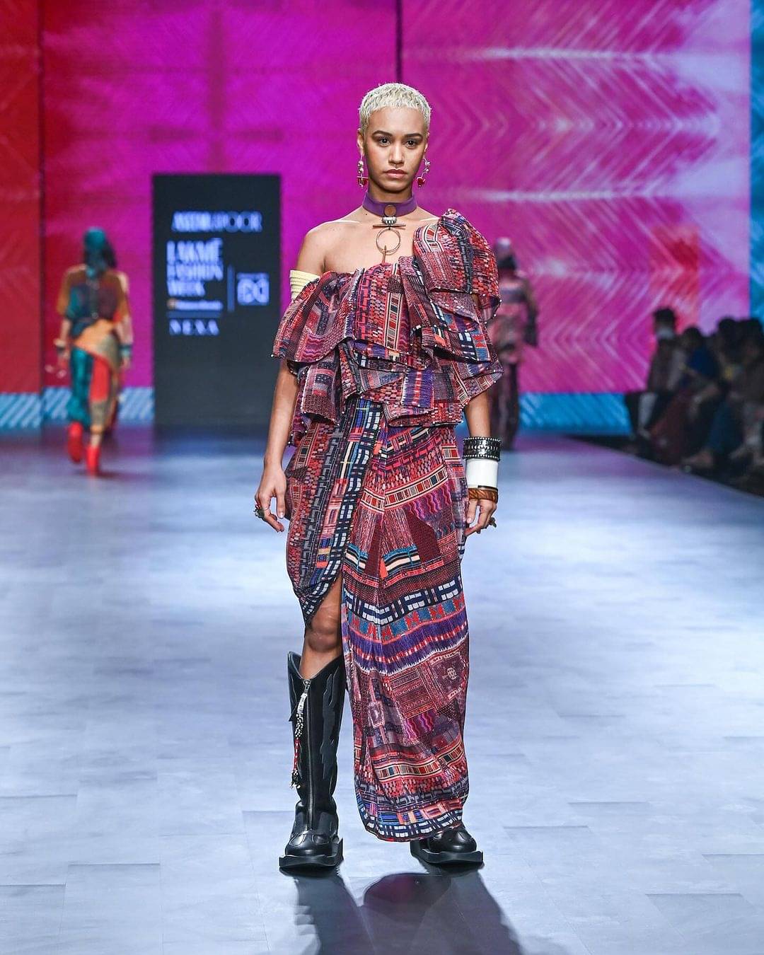 Description of the pic