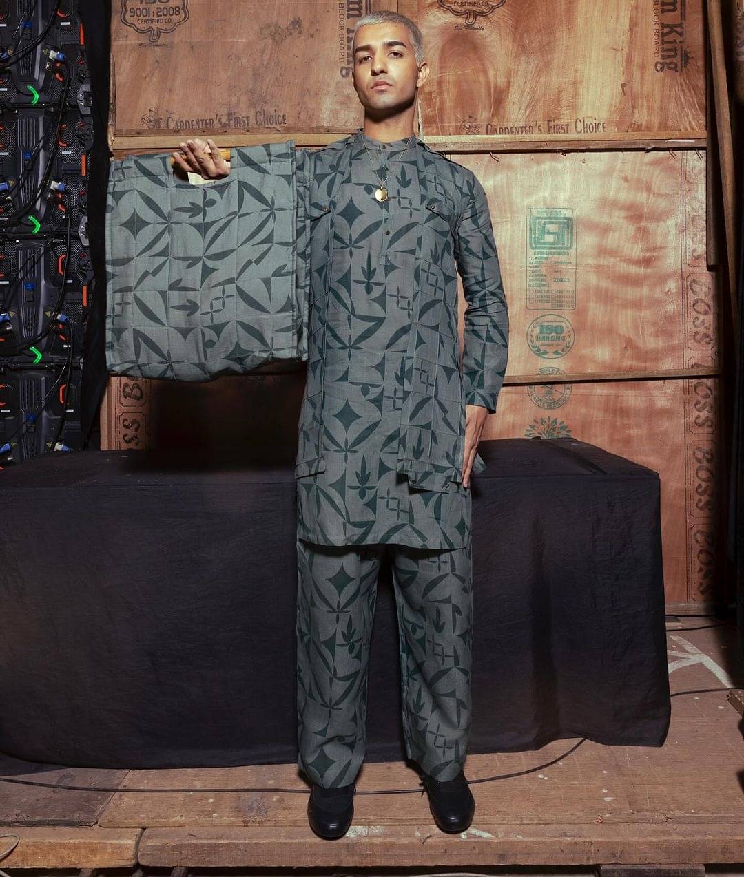 Description of the pic