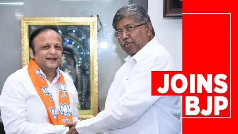 Asif Bhamla joins the BJP ahead of Maharashtra assembly elections Asif Bhamla