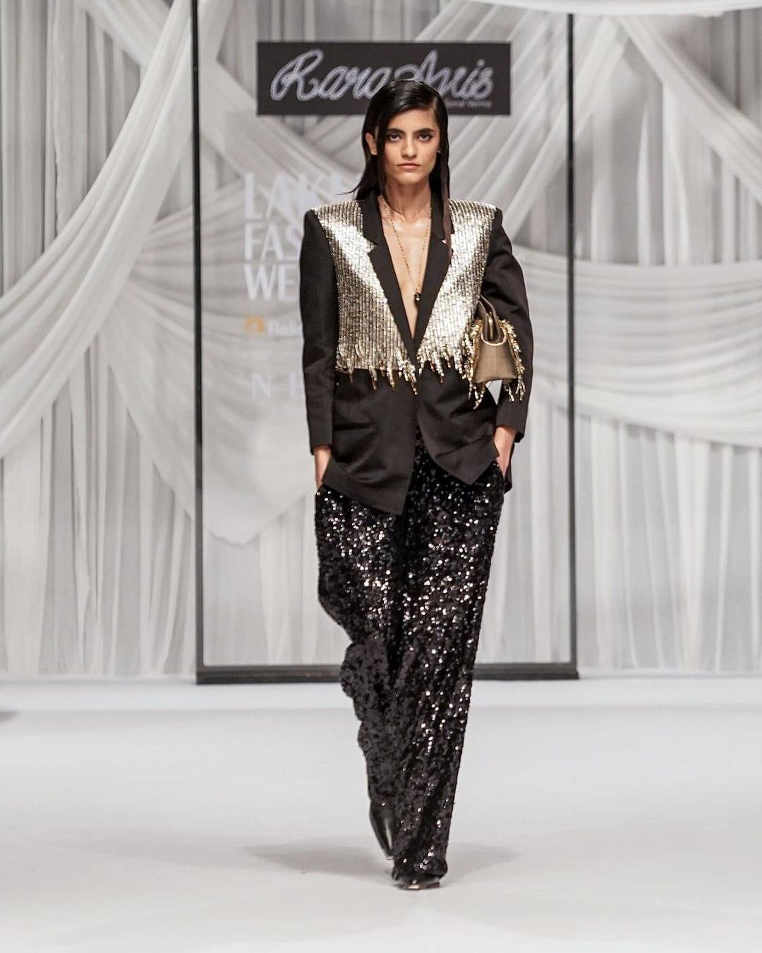 Description of the pic