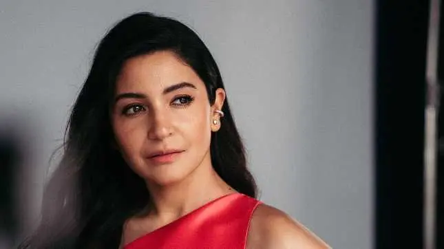 Anushka Sharma Celebrates First Holi After Welcoming Baby Boy Akaay With Virat Kohli, Extends Wishes Virat Kohli-Anushka Sharma