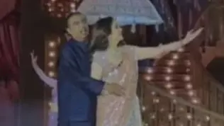 Mukesh And Nita Ambani Channel Old Bollywood Charm As They Groove To Pyaar Hua Ikrar Hua | WATCH Mukesh and Nita Ambani