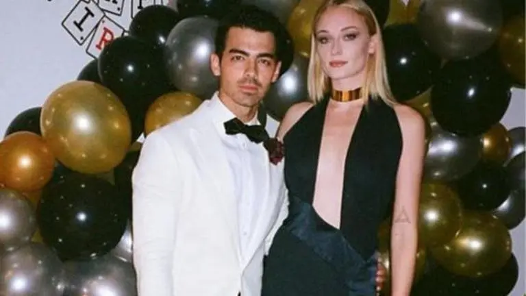 Sophie Turner congratulates husband Joe Jonas for 2 AMA nominations Sophie Turner