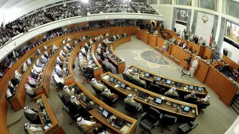 Kuwait's government quits, deepening political deadlock