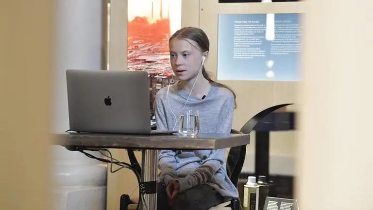 Thunberg criticizes Danes for dumping wastewater into strait Thunberg criticizes Danes for dumping wastewater into strait