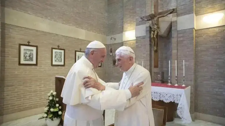 Vatican: Pope Emeritus Benedict XVI lucid & stable but condition 'serious'