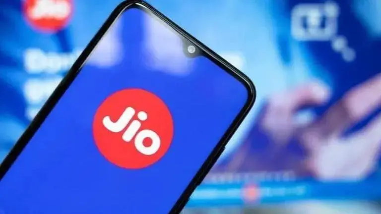 How do the 2GB recharge plans from Reliance Jio, Bharti Airtel and Vodafone Idea compare? How do the 2GB recharge plans from Reliance Jio, Bharti Airtel and Vodafone Idea compare?