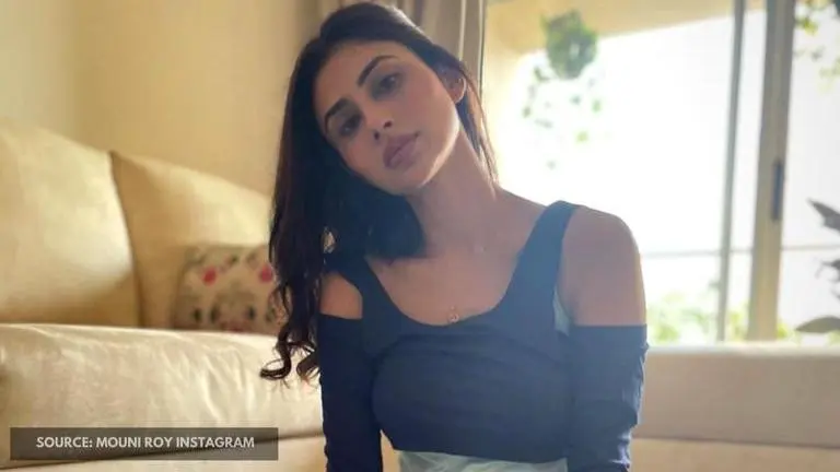 Mouni Roy's "bare" photos make fans say "Ye Nagin Bohot Sundar Hai"; See pics Mouni Roy