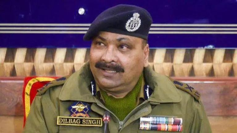 Truck driver ferrying JeM militants cousin of Pulwama suicide bomber: DGP Dilbag Singh