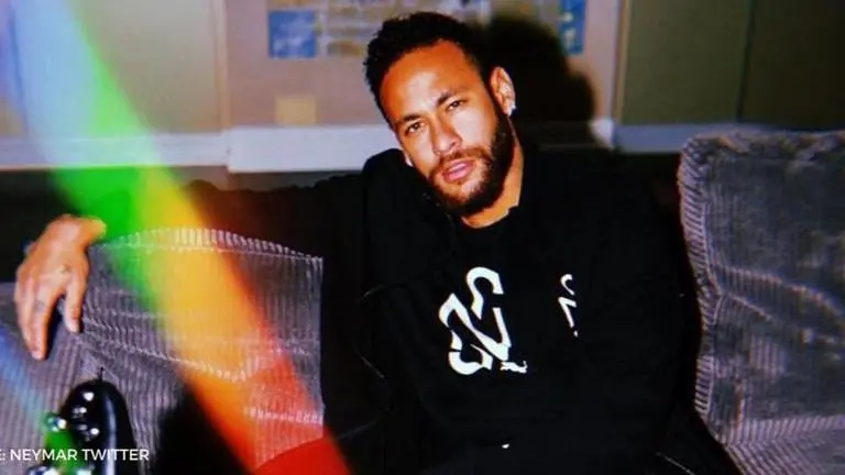 Barcelona overpaid €10m to Neymar and are now demanding money back, suggests report Neymar Jr