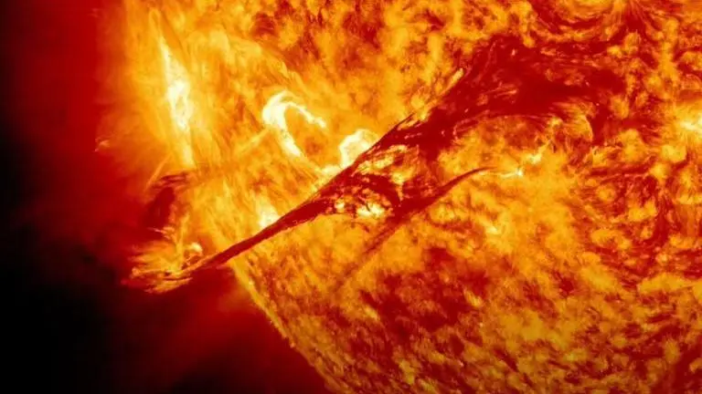 Sun blasts out biggest solar flare since 2017; Know all about solar flare & sun cycles sun
