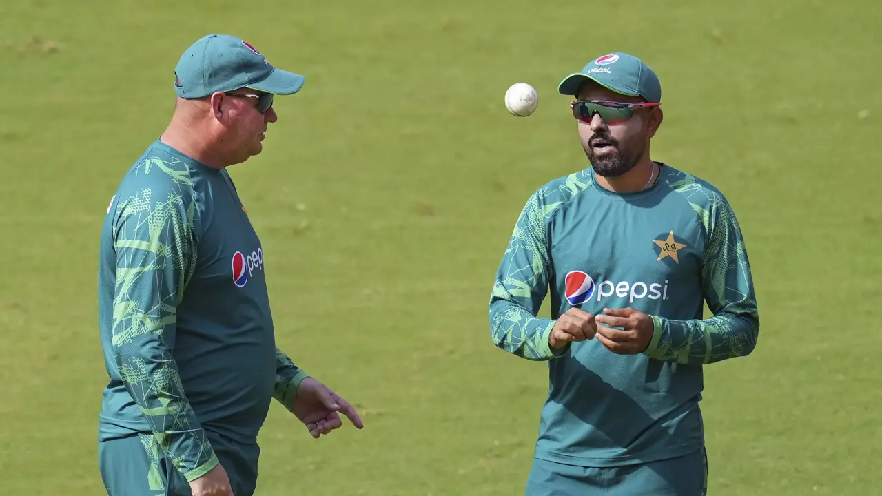 Mickey Arthur with Babar Azam