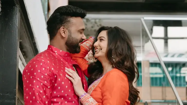 Divya Agarwal-Apurva Padgaonkar's Pre Wedding Shoot Is A Perfect Fuse Of Marathi And Punjabi Culture Divya Agrawal-Apurva Padgaonkar