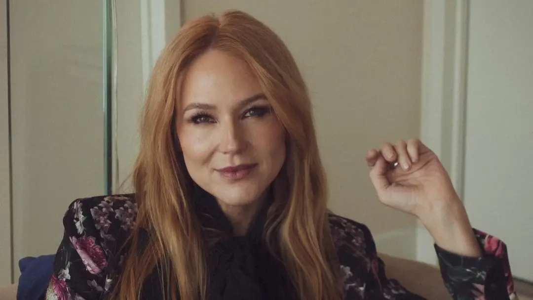 Singer Jewel Opens Up About Dark Childhood Dealing With Alcoholic, Abusive Father Jewel