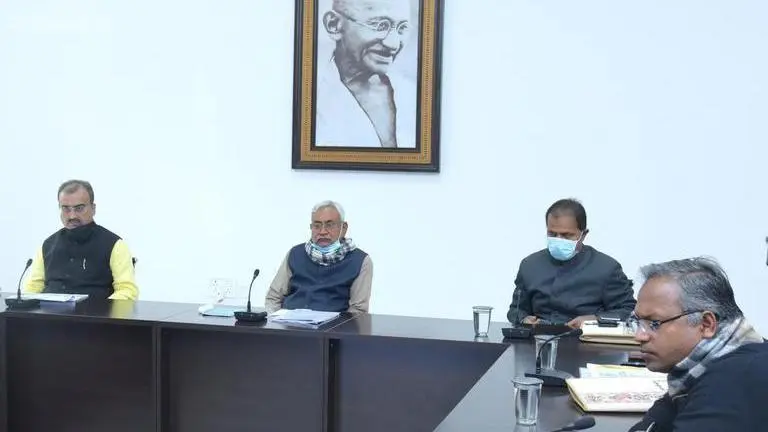 Nitish Kumar directs officials to maintain high COVID testing till vaccination is completed in Bihar