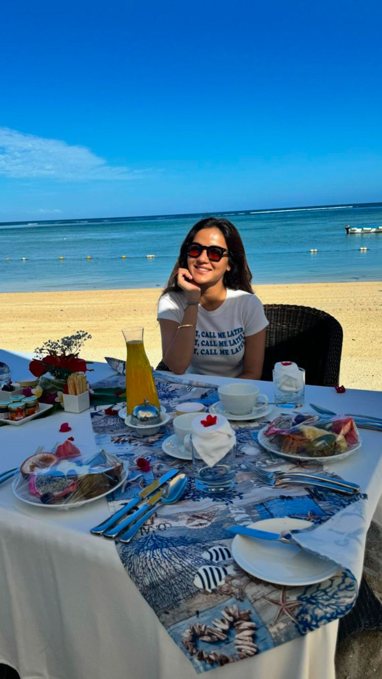 Aly Goni-Jasmin Bhasin Embrace Nature In Mauritius With Family