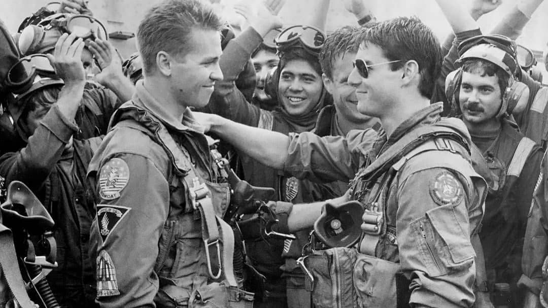 Top Gun Set Tom Cruise Shares BTS Photos From Top Gun Sets As Film Clocks 38 Years ...