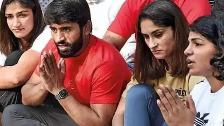 'We fought against the system, against the powerful. We took blows on our heads': Vinesh Phogat and Bajrang Punia 'We fought against the system, against the powerful. We took blows on our heads': Vinesh Phogat and Bajrang Punia
