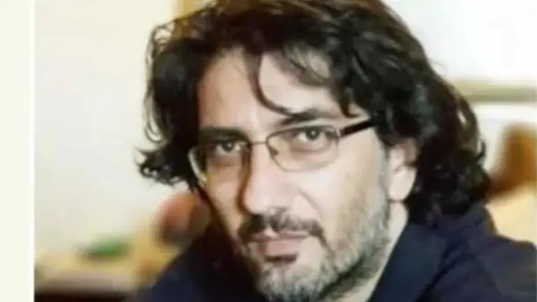 Actor Faraaz Khan on life support after brain infection, family seeks funds for treatment Faraaz Khan battling for life in ICU after brain infection, family seeks help for funds