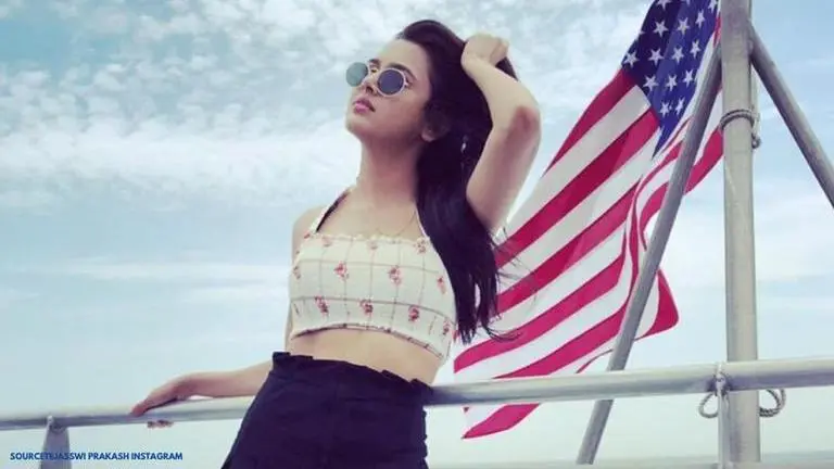 Tejasswi Prakash flaunts perfectly toned body; says, "I am so bored with it all' Tejasswi Prakash