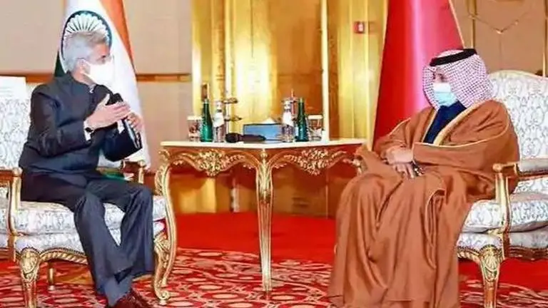 Jaishankar meets business leaders in Qatar; highlights investment opportunities in India