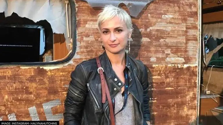 Candlelight vigil ceremony held in memory of 'Rust' cinematographer Halyna Hutchins Alec Baldwin, Halyna Hutchins, Rust misfire