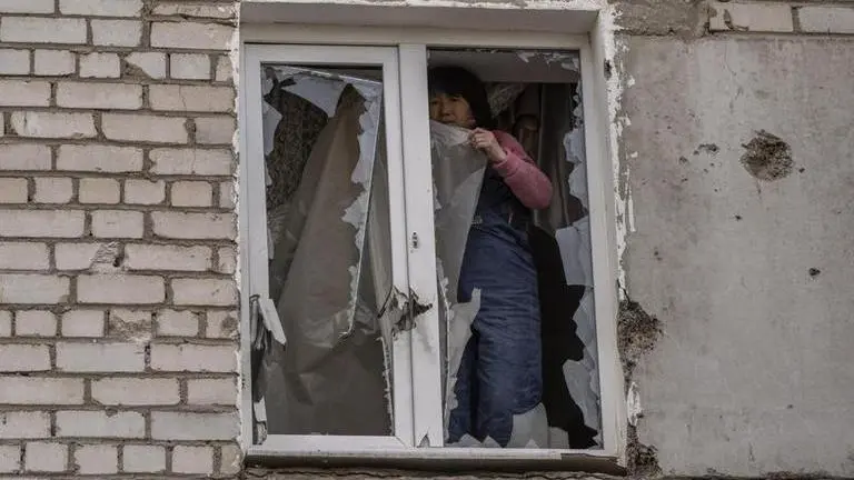 Ukraine: 7-year-old girl rescued from hit Kyiv building hit by Russian missiles Ukraine