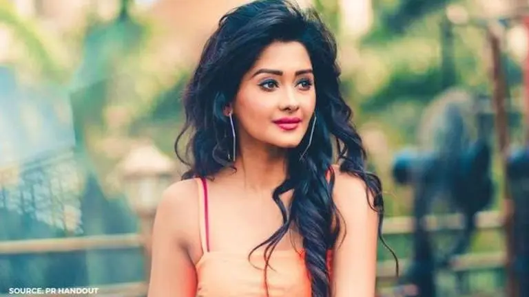Kanchi Singh expresses excitement as she is all set to make her Bollywood debut kanch singh