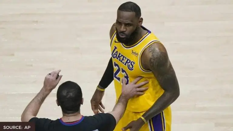 LeBron James heckler Juliana Carlos reveals her side of the story on Instagram: WATCH lebron james heckler